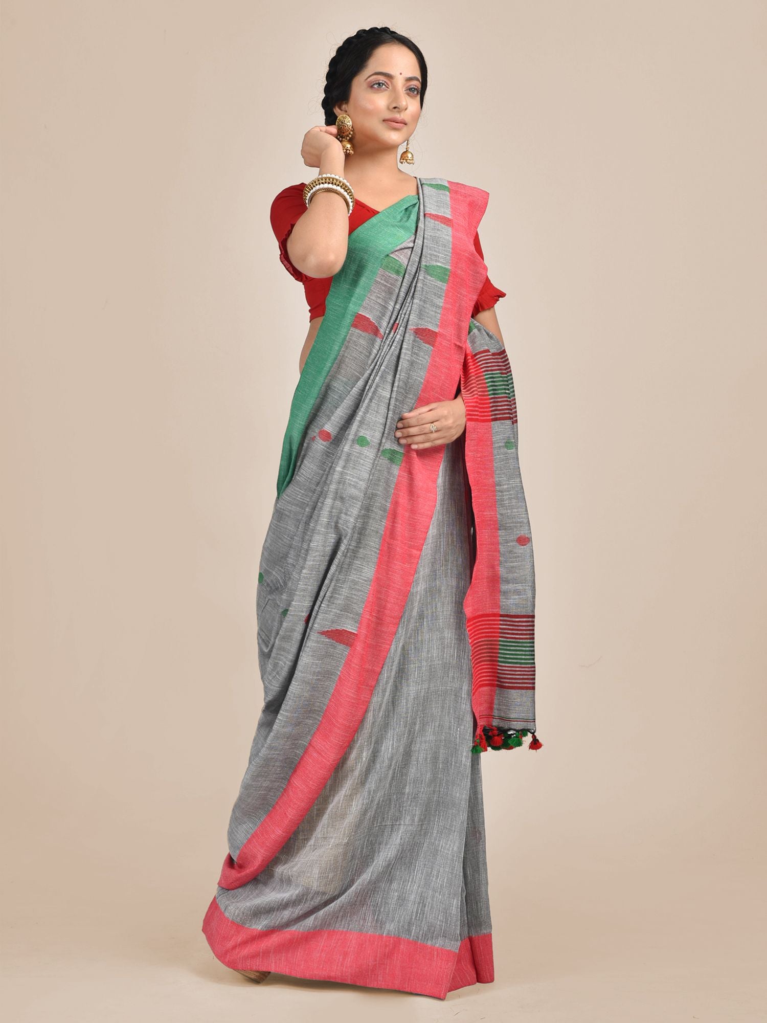Ash Cotton Hand woven saree with duel border