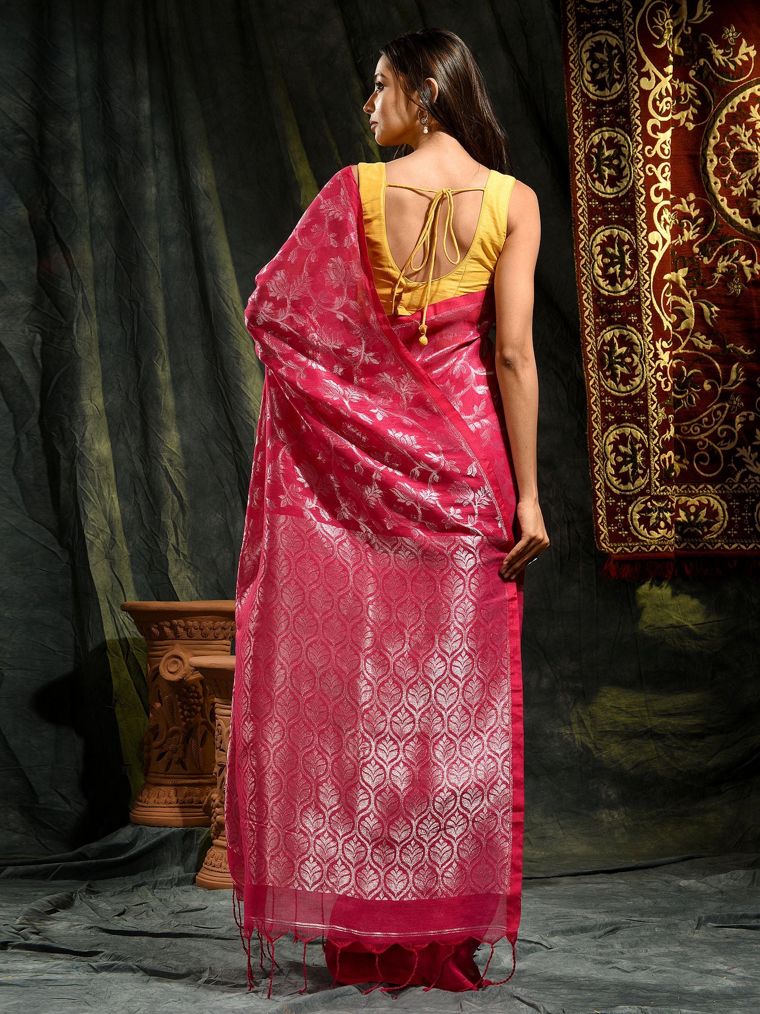 Pink Pure Linen Hand Woven Saree with Zari