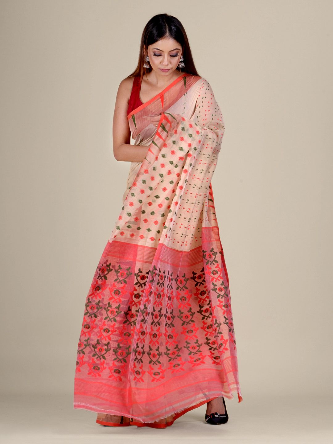 Beige & Red Silk Cotton Jamdani saree with zari work