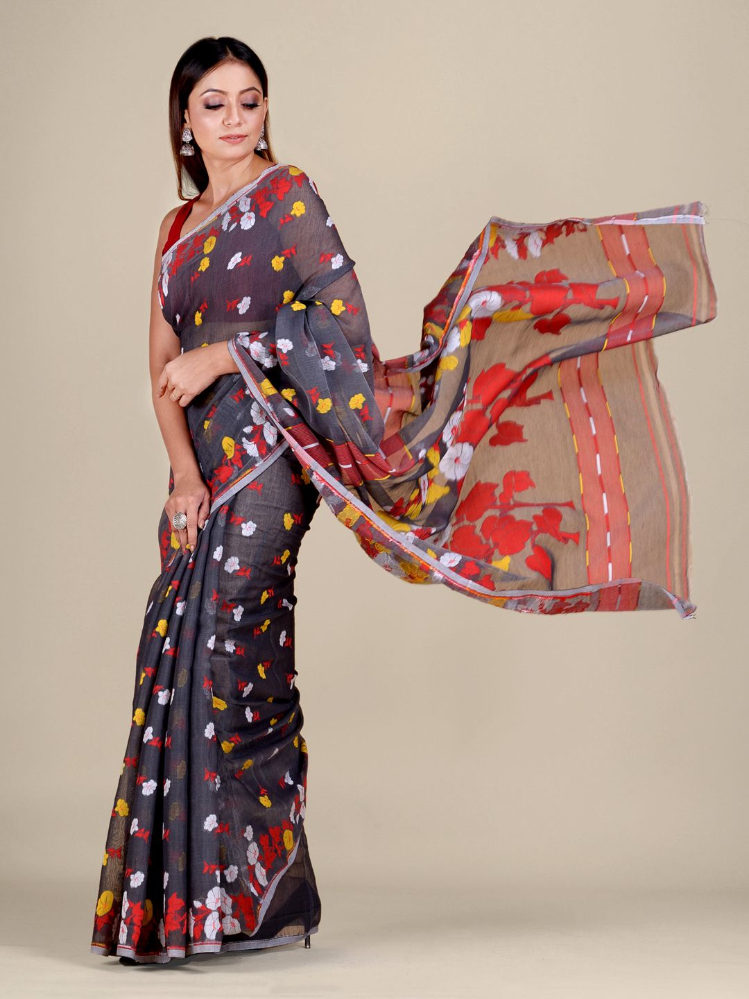 Grey and Red Silk Cotton handwoven soft Jamdani saree