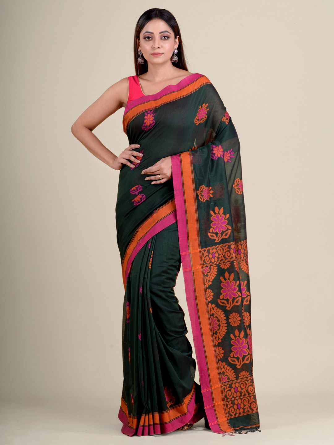 Green soft Cotton handwoven saree with floral design