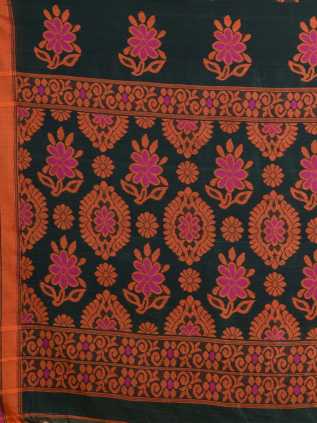 Green soft Cotton handwoven saree with floral design