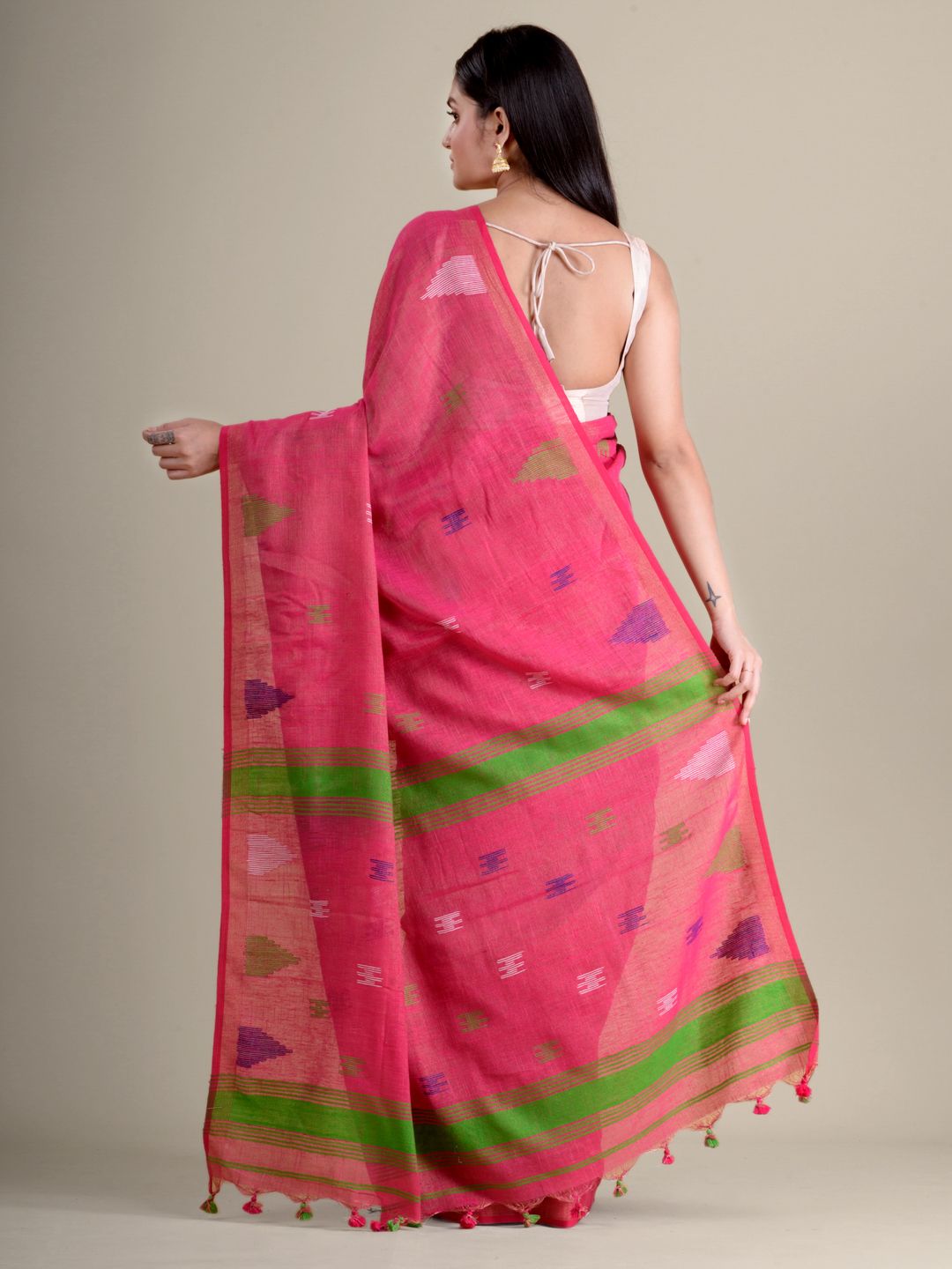 Pink soft Cotton handwoven saree with allover buti
