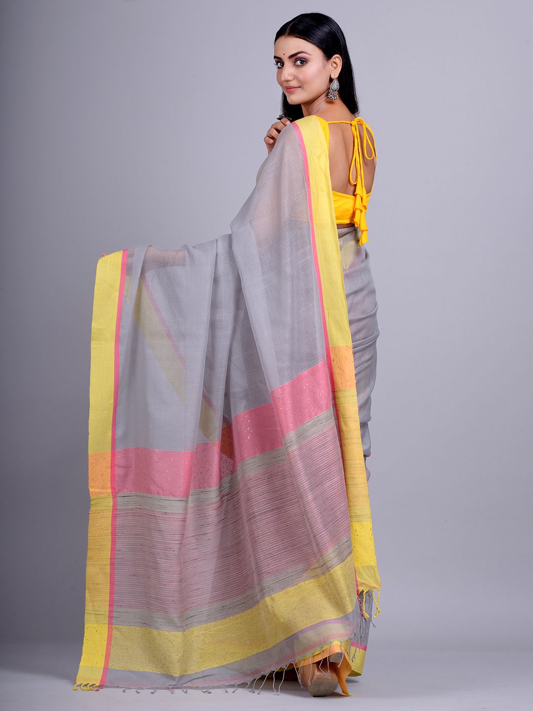 Grey Silk Cotton handwoven saree with gicha in pallu