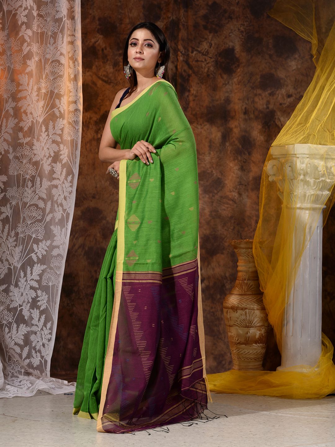 ART SILK AND COTTON BENGAL HANDLOOM DHAKAI BUTI SAREE