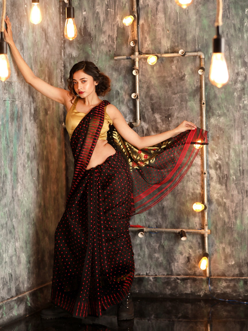 Black Hand woven Jamdani Saree With Red Butta