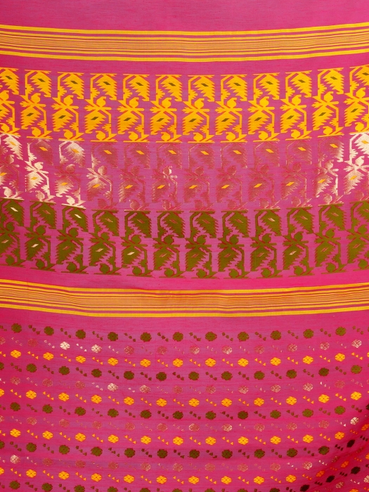 Pink Hand woven Blended Cotton Jamdani Saree with temple border 2