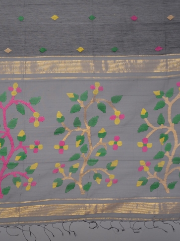 Black Silk Cotton Hand Woven Saree with Jamdani work in pallu 2