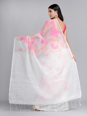 Hand Woven Matka Silk  Designer Saree 1