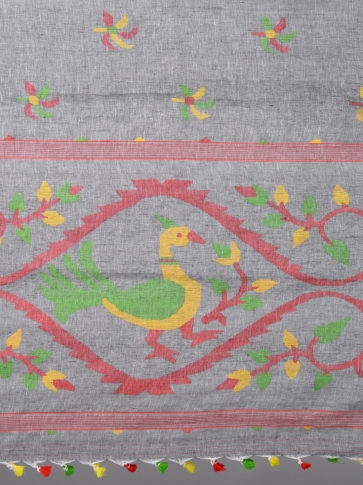 Grey Hand Woven Linen Saree with Jamdani work in pallu 2
