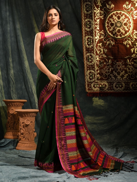 Green pure Cotton Hand woven saree with temple border 0