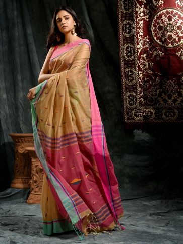 Beige Blended Cotton hand woven saree with Pink border 0