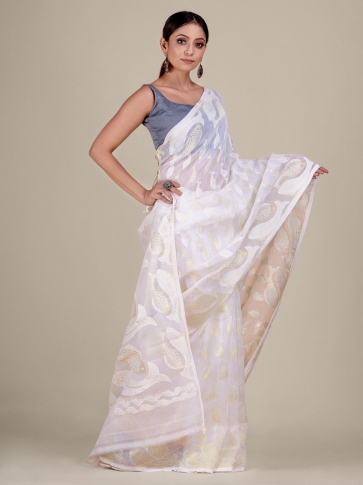 White and Golden Silk Cotton handwoven soft Jamdani saree with fish motiff in pallu 1