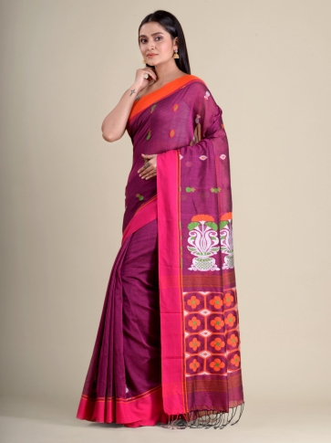 Magenta handwoven soft cotton saree with floral weaving in pallu 1