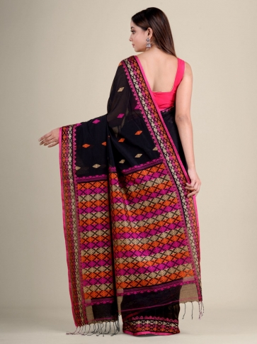 Black soft Cotton handwoven saree with allover buti 2