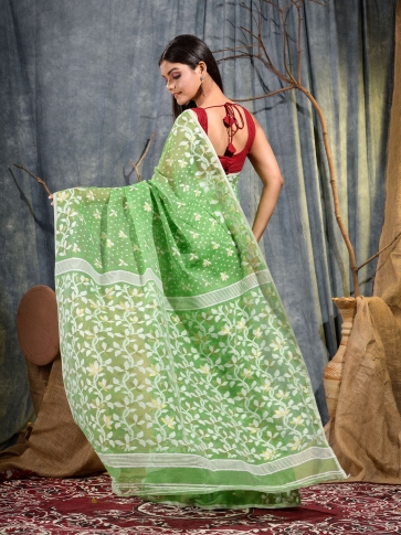 Green Silk Cotton handwoven Jamdani Saree 2