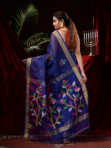 Blue Matka Silk Handwoven Jamdani Work Saree 2