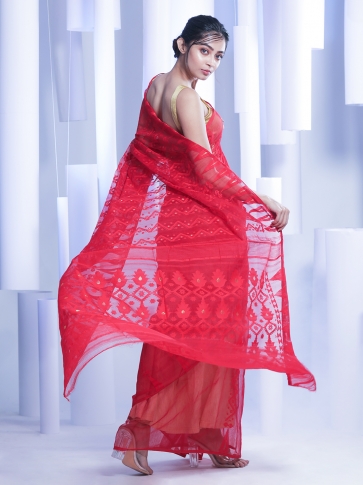 Red Hand woven Jamdani Saree With Thread Work 1
