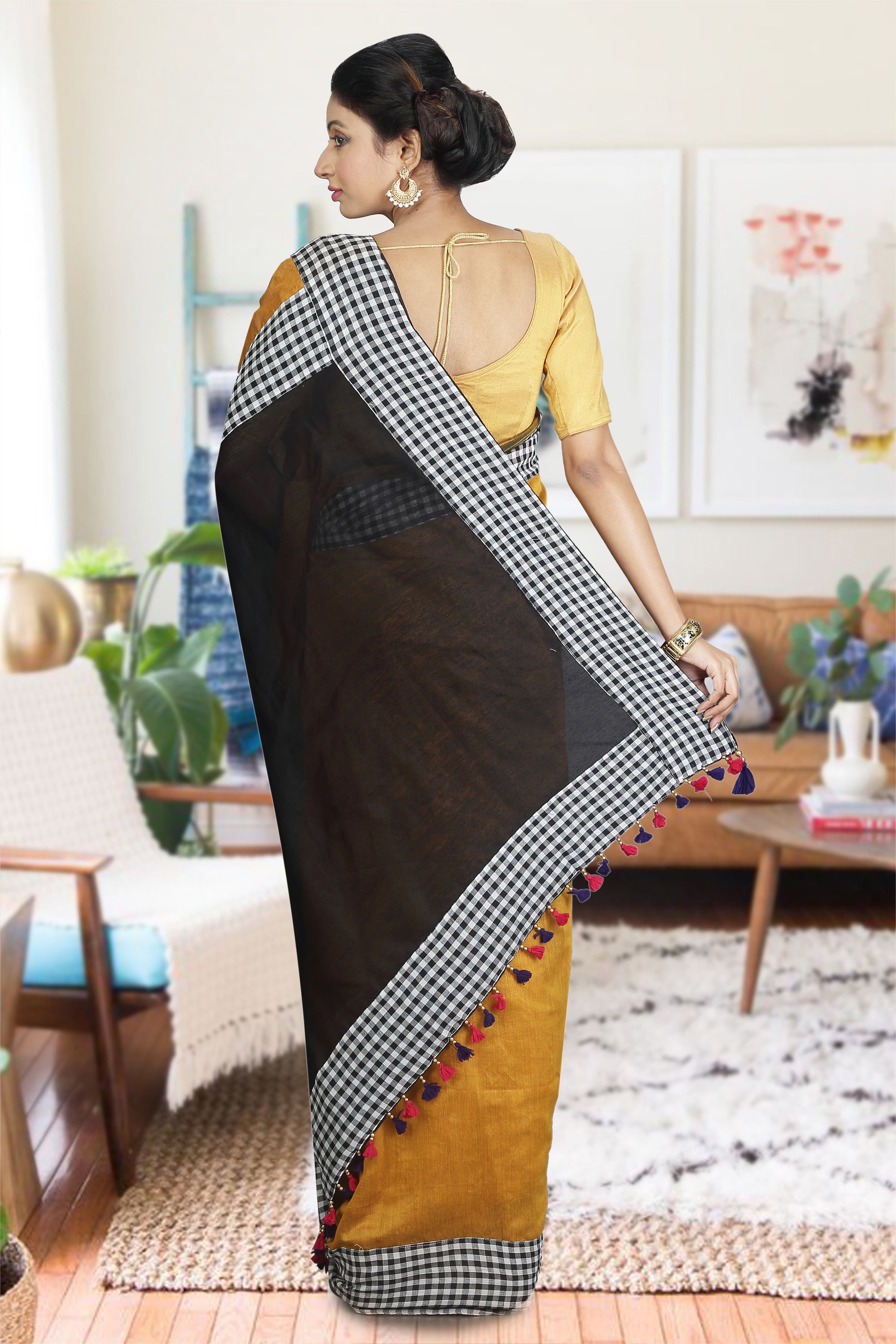 Mustered and Black Blended Cotton Saree 1